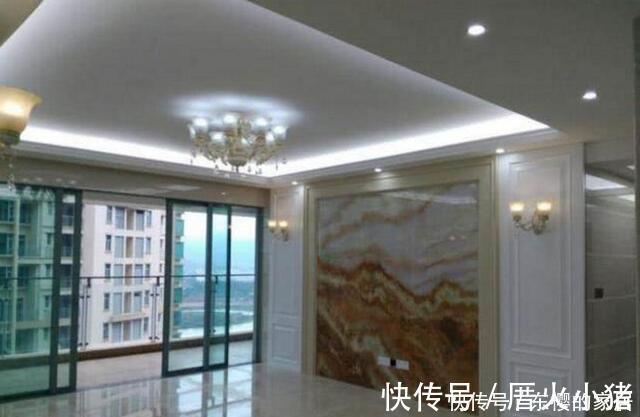 墙板|老公硬要全屋贴瓷砖,厕所装“蹲坑”,完工后大气极了,真实用