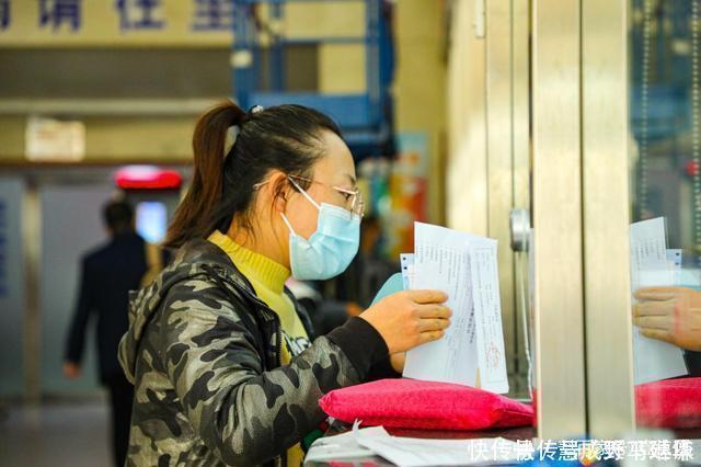 妈妈|“爸爸去了天堂,别让妈妈听见”,6岁女孩懂事得让人心碎