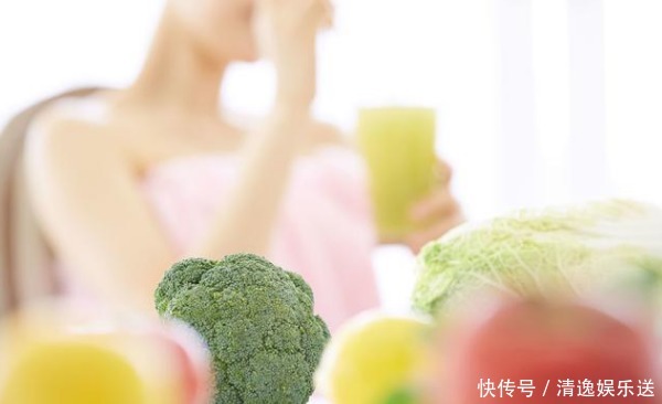 体内湿气过重,忌口3果,少做3事,祛湿排毒,湿气或可一去不复返