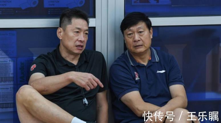 三分球|又一个赵睿?李添荣爆砍21分,飞帽任骏飞,完虐胡明轩