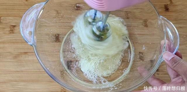 这才是蛋糕卷的正确做法,不开裂不掉皮,高颜值,味道超赞