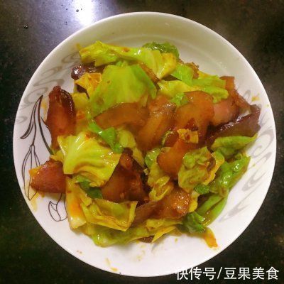 这道腊肉炒菜合集发到朋友圈，留言全说被馋哭