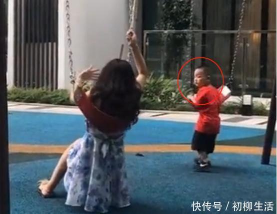 小舅|小姨带娃“不按套路出牌”,看完这组图笑出声,网友:一物降一物