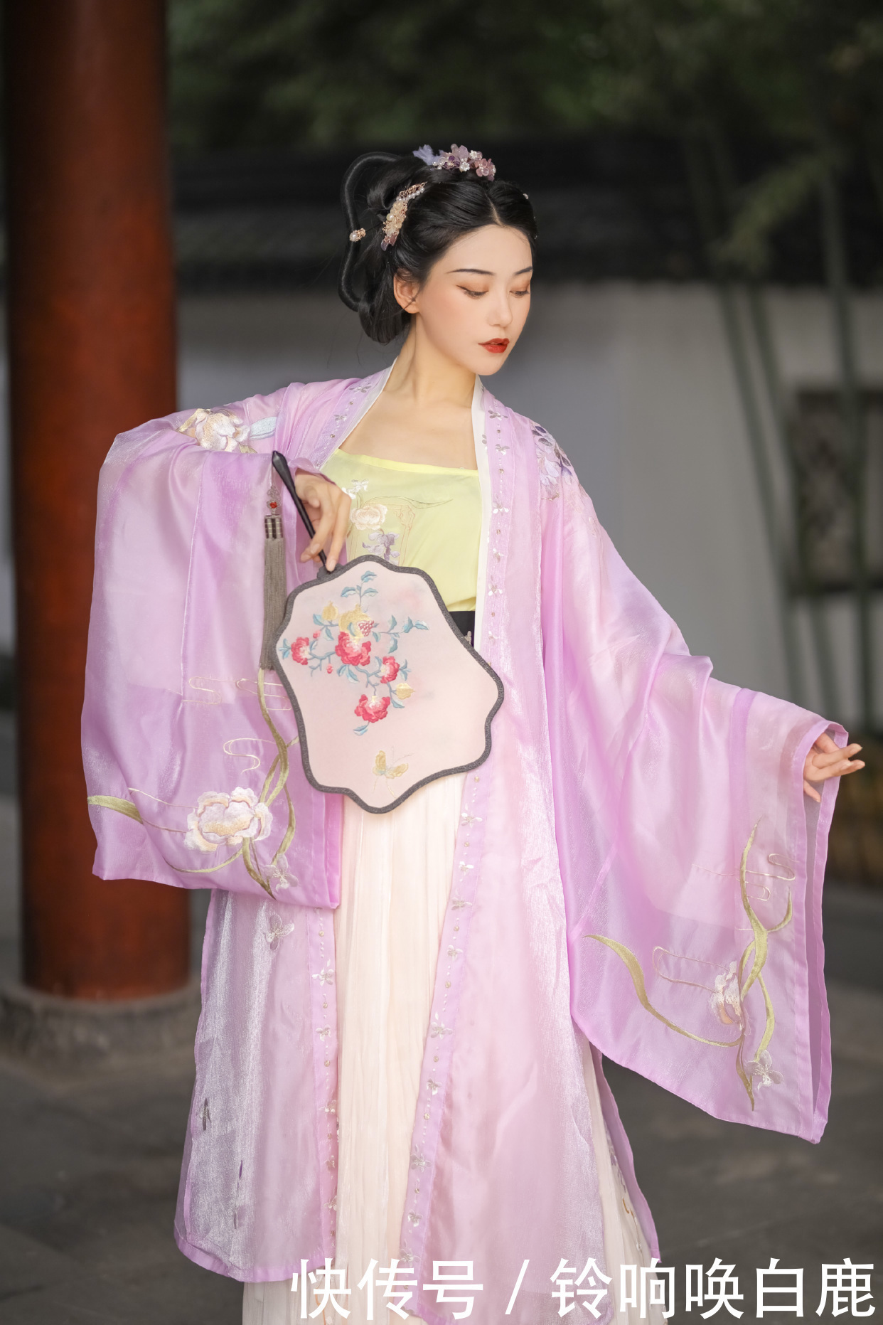 精致好看的“七尾狐”汉服,大多数人不愿入手,这是怎么回事呢