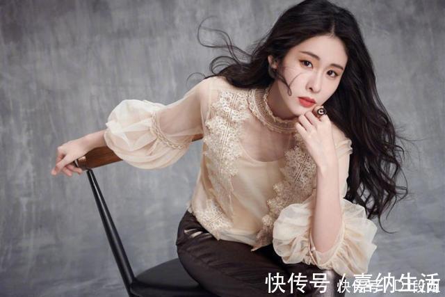 好生意|曾是那英组“四金花”，因吴莫愁与张碧晨闹翻，今事业爱情双丰收