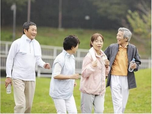 父母退休前做好准备，晚年才不会拖累子女，孩子少操心自己更幸福