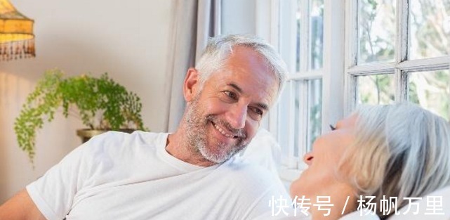 性生活|男人睡前“生嚼”5粒枸杞, 坚持半月, 可能3件“好事”悄悄光临！