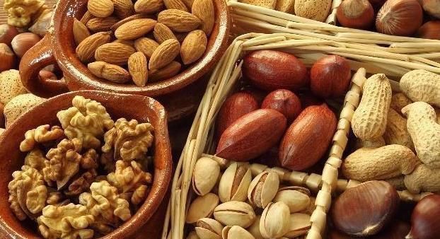 身体不适|专家提醒：几种坚果多吃无用，或许还会适得其反，别忽视了！