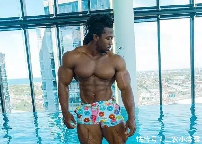 深蹲|他痴迷深蹲10年, 练成“无敌牛蛙腿霸”