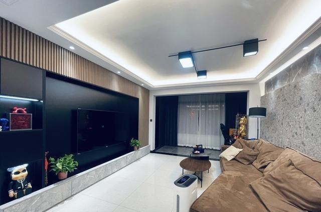 鞋柜|这是我见过改造最个性,最有档次的精装房,入户鞋柜实用又抢眼