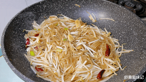 这道菜肴家人都喜欢，简单易做，色香味俱全，一盘成本只需5块钱
