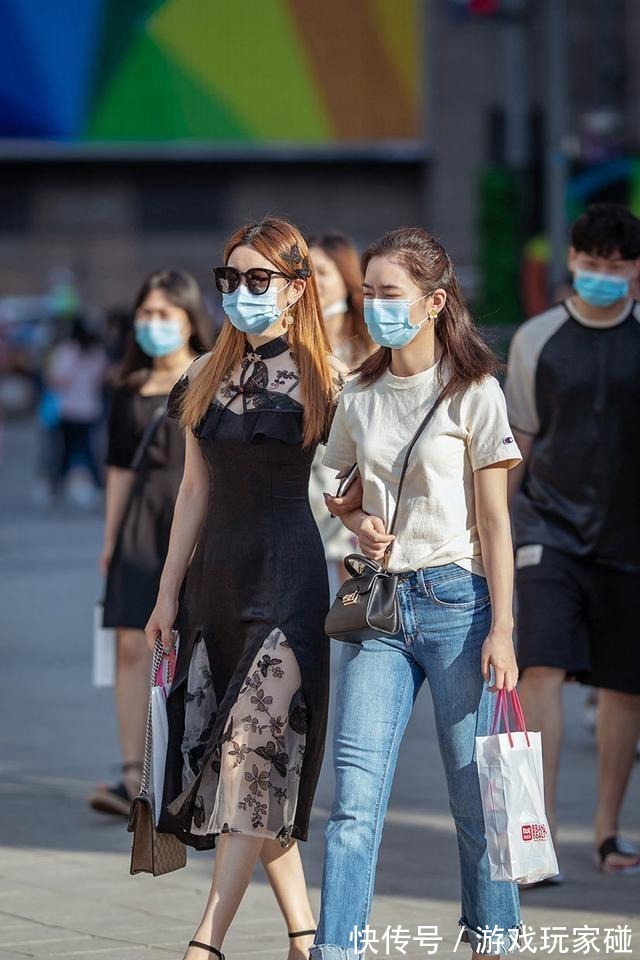 穿搭 洋气精致的瑜伽裤穿搭十分衬气质,打造简约的时尚,轻松自在!