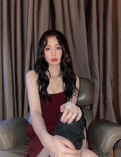 眼睛上有星星？Bling Bling的珠光眼影超级仙气！