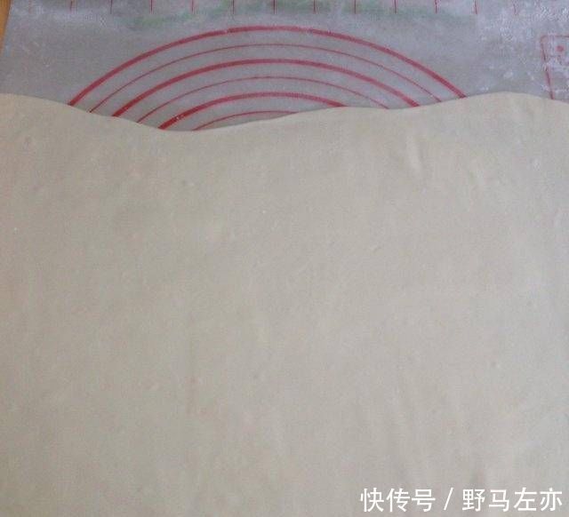 一步一步地,厨房可以做一个如此美味的烤饼