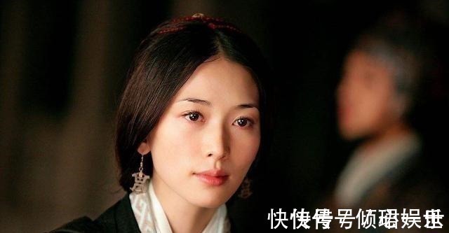 小桥流水#上联“周瑜看小桥流水”, 下联堪称千古绝对,令人拍案叫绝!