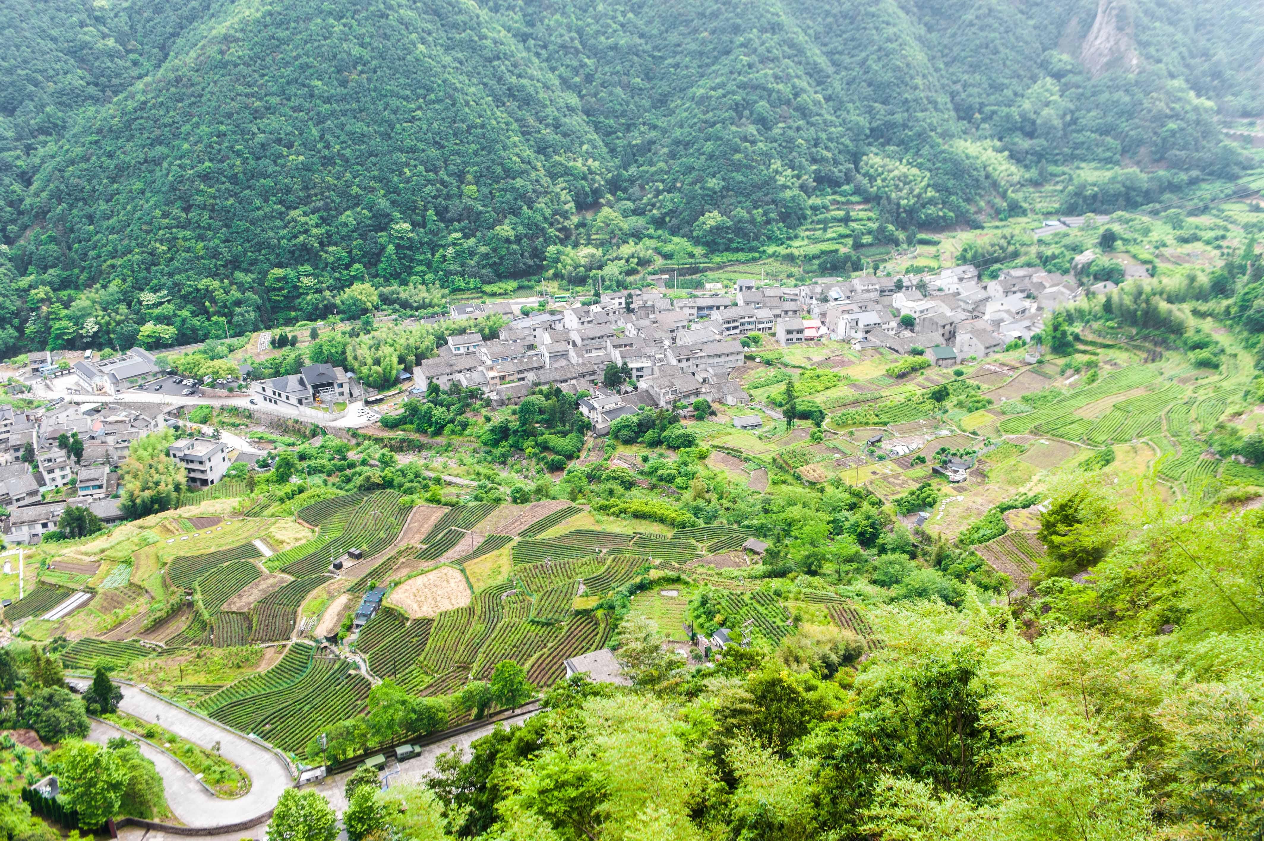 闻名|我国以山水奇秀闻名的雁荡山有多漂亮？游客：四季风景都不一样