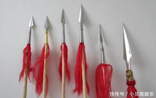 古代长枪为何挂红缨可不是为了好看,而是古人的智慧!
