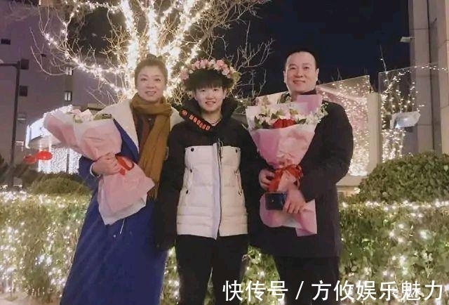 全家福|身高没有163cm!孙颖莎全家福曝光,她没遗传到爸爸的大长腿!
