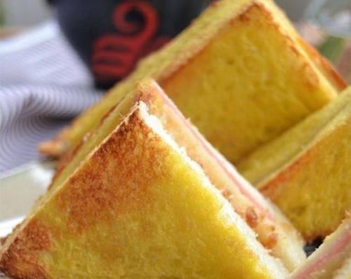 简单时尚的西式早餐