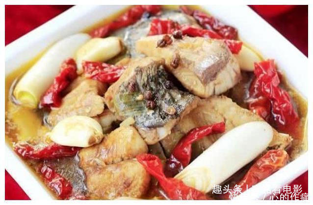 美食推荐茄汁豆腐煲,排骨炖土豆和豆角,大锅鱼,土豆烧排骨