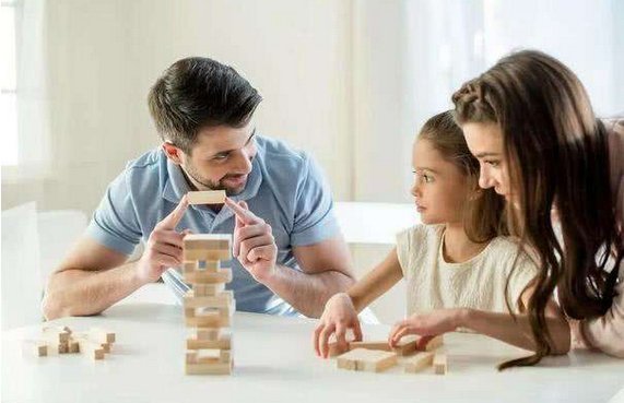 阅读|哈佛大学研究发现:孩子大脑发育的最佳方法,不是阅读,而是游戏