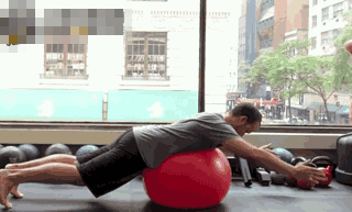 慢跑|想让增肌效果翻倍？你得学会“激活肌肉”！