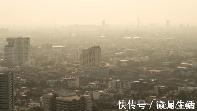 暗室|购房户型攻略买边不买中,买西不买东,买上不买下