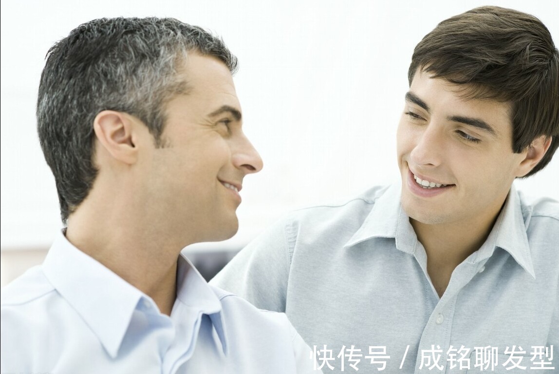 染发|年过五十白发过半,还要继续染发吗?选择这些发型,就不用染发了