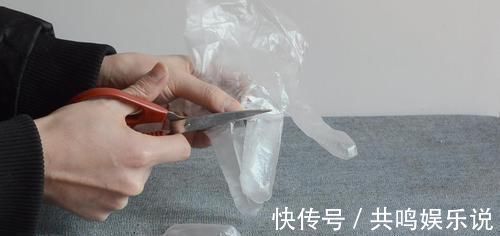 塑料|你家有一次性塑料手套吗？这个用途真厉害，解决了很多人的烦恼