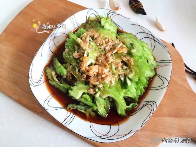 苦瓜|夏季天热，这菜清热明目，2块钱做一盘，不炒不炖简单一拌就上桌