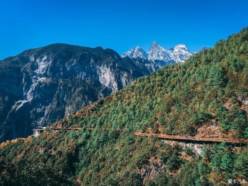 跨越雪山，寻找消失地平线上的巴拉格宗