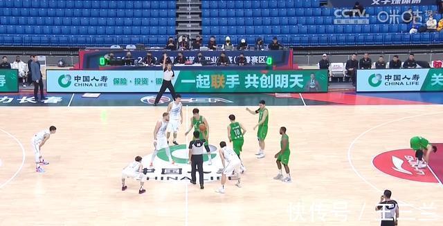 杨鸣|大胜16分!赵继伟25加9带飞辽宁,杨鸣不满防守场边怒吼一人弃用
