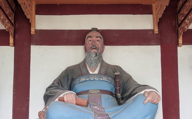 古代一牛人,出部书称找一错字赏千金,结果后人找一大堆,打脸了