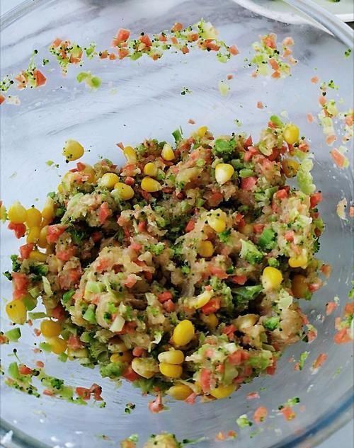 好吃|好吃不胖的蔬菜鸡胸肉饼,营养丰富,想瘦下来就这样吃