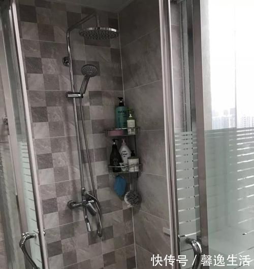 客厅|刚通风完的新家，头回见到这么漂亮的客厅阳台布置也超级美