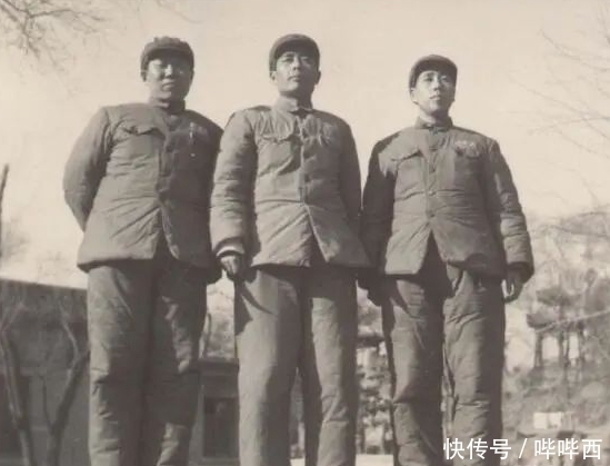 手术|1颗子弹让他少了3根肋骨,医生说他活不久,后成少将,活了百岁