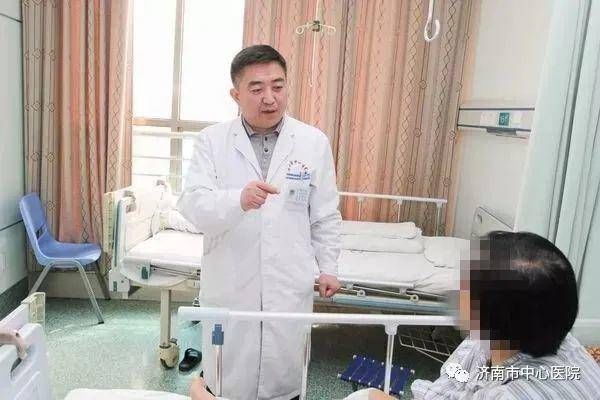 重建|韧带术后仍疼痛，翻修手术除病痛