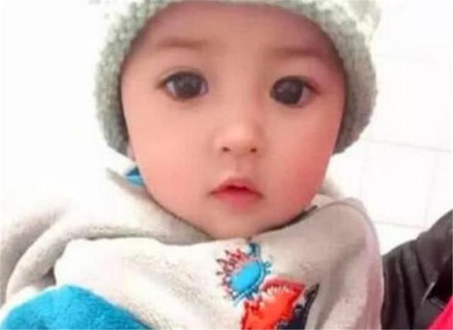 可爱|曾被称为“世界最可爱”的宝宝,5年之后,现在变成啥样了?
