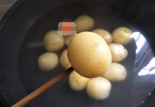 这个菜很流行,香浓绵软,做法简单,15分钟搞定,孩子喜欢极了!