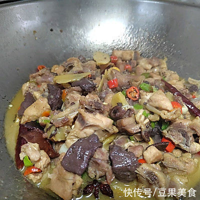 私房炖鸡，要的就是这个家常口儿