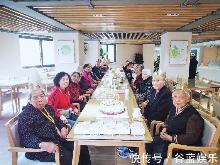 养老|怡园时代城长者公寓周年庆｜一岁一礼 一寸欢喜