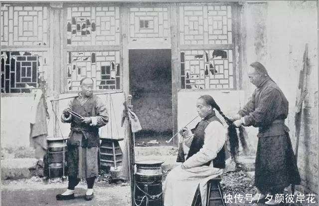 清朝|清朝人都要留辫子,那么他们多久洗一次头呢真相不敢想象