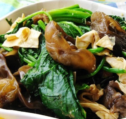 女性|黑木耳和此物一起配,肠胃干净了,血管不堵了,女性常吃皱纹少