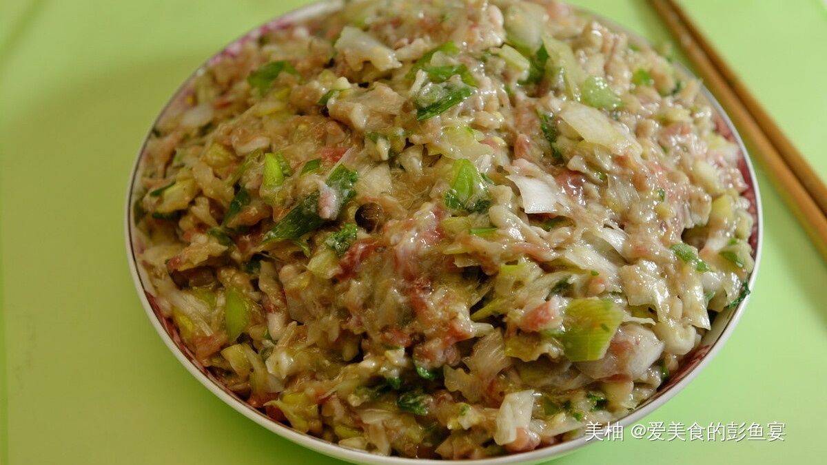 调饺子馅时，牢记5个诀窍，饺子贼香贼香的，立刻好吃10倍