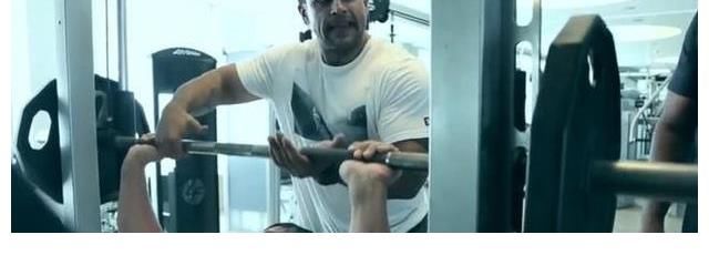 瘦身|印度“国宝级演员”阿米尔汗，五个月瘦身52斤，自律才能有未来