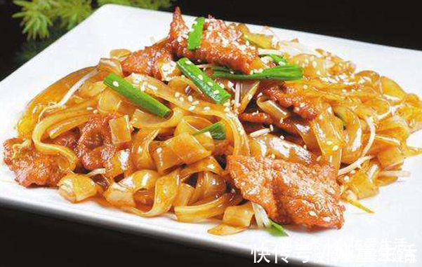 几道色香味俱全的家常菜，喷香诱人，味道鲜美，家中宴客特有面子