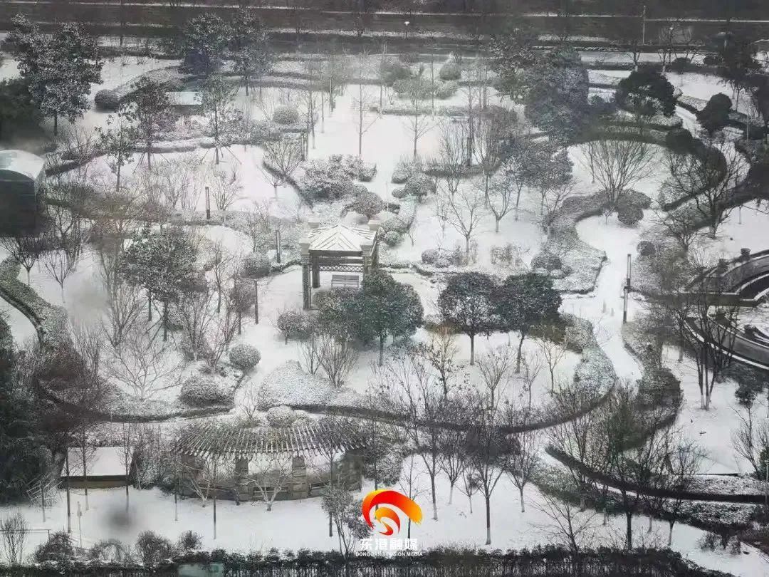 雪后，日照美成这样！最恣的是他们！