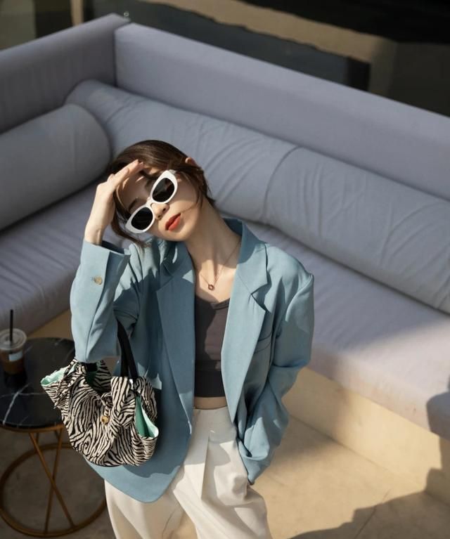 小裁 时尚博主的秋季穿搭分享,知性简约的时髦搭配,百搭实用不挑人