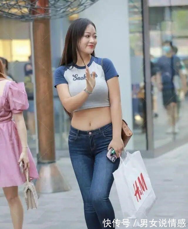 穿搭 风格多元化的牛仔裤,随性潮流又显俏皮可爱,气质满分!