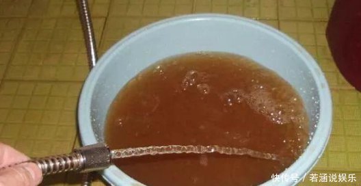 比“雨水”浇花还好，这种水家家有，浇花不用施肥，百利无一害